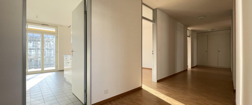 Korridor / Eingang
(Beispielfoto aus bauähnlicher Wohnung; Abweichungen sind möglich)