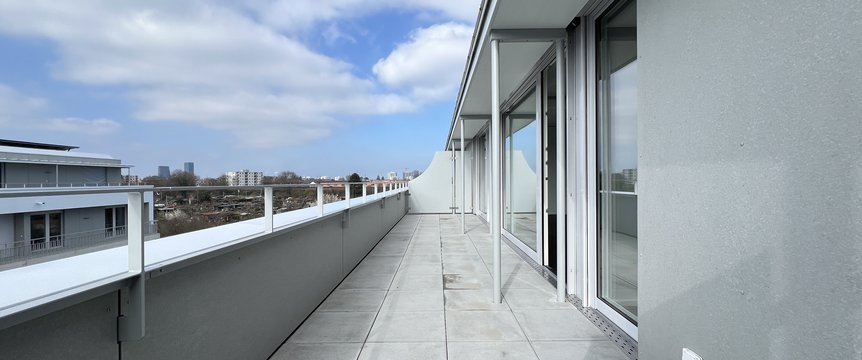 Terrasse
(Beispielfoto aus baugleicher Wohnung; Abweichungen sind möglich)