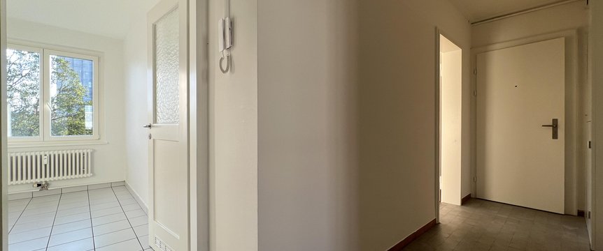 Korridor
(Beispielfoto aus baugleicher Wohnung; Abweichungen sind möglich)