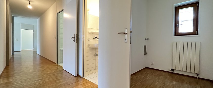 Korridor mit Waschmaschinenanschlussmöglichkeit
(Beispielfoto aus baugleicher Wohnung; Abweichungen sind möglich)